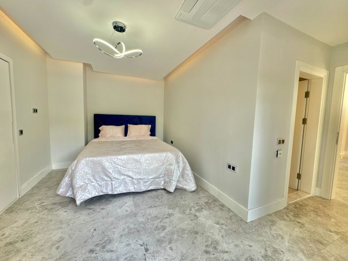 Image No.13-4 Bed Villa for sale