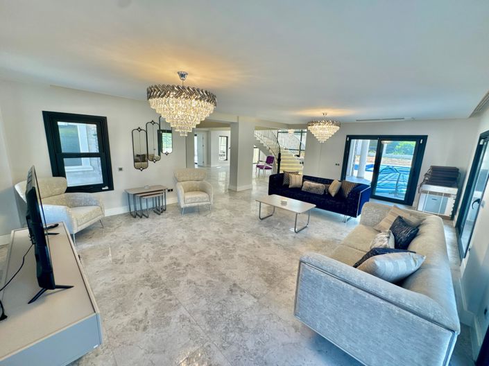 Image No.6-4 Bed Villa for sale