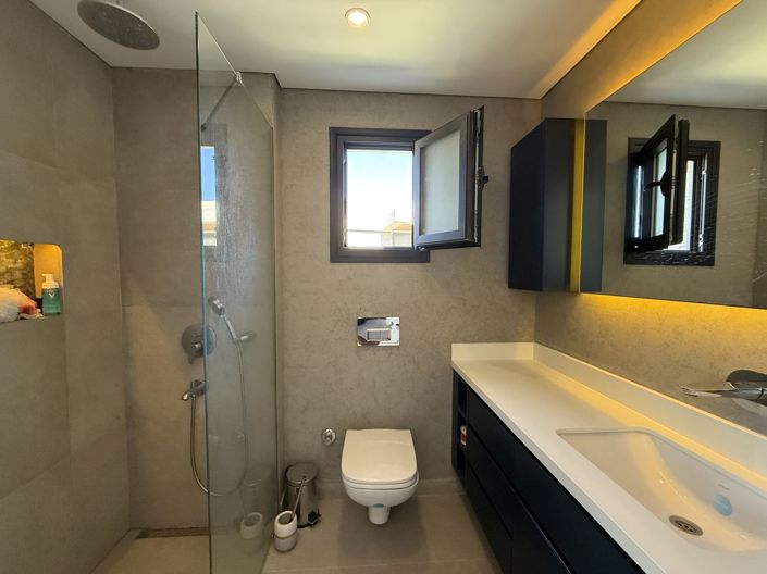 Image No.18-2 Bed Apartment for sale