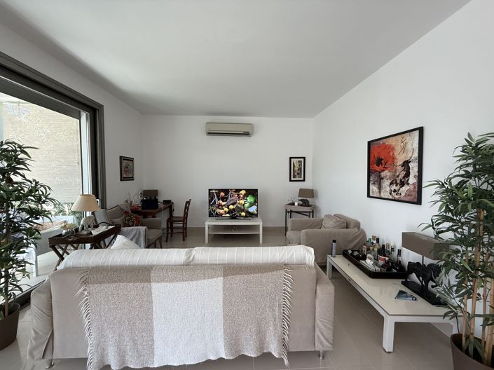 Image No.8-3 Bed Apartment for sale