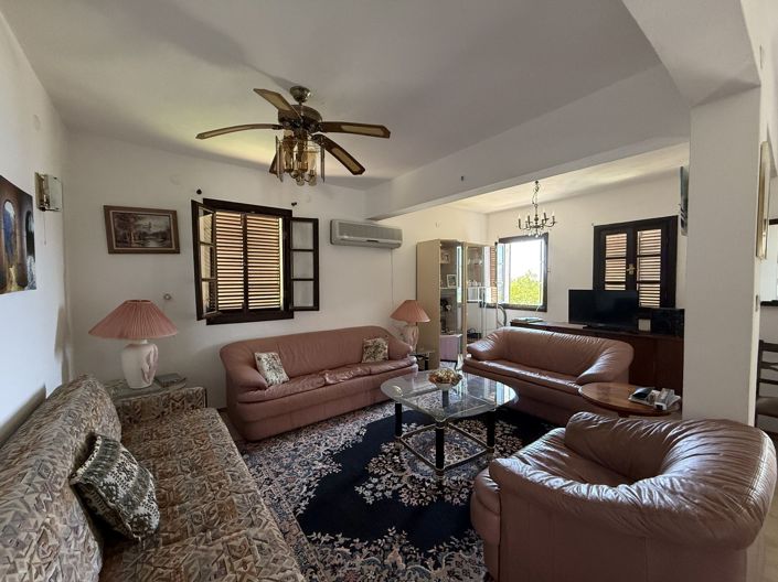 Image No.10-2 Bed Villa for sale