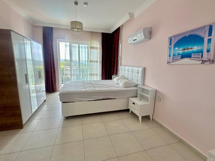 Image No.13-4 Bed Villa for sale