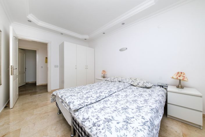 Image No.16-2 Bed Apartment for sale