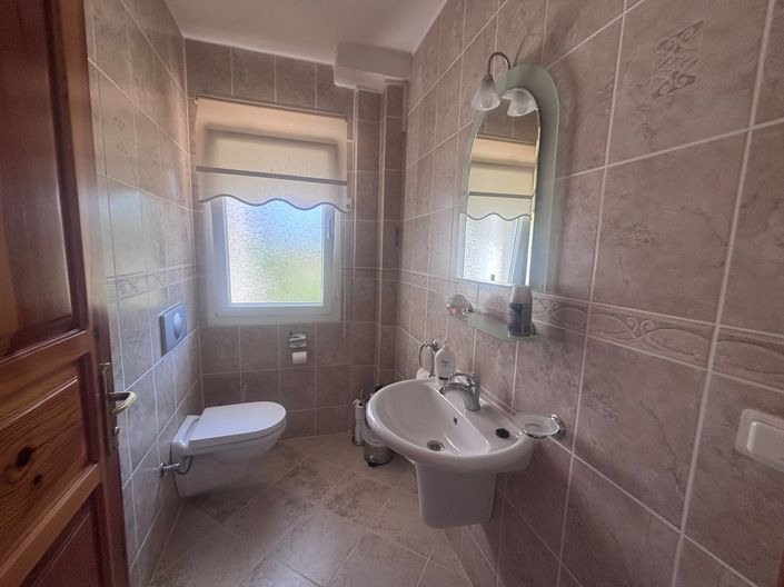 Image No.11-3 Bed Villa for sale