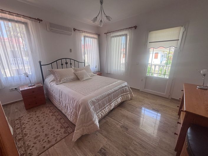 Image No.16-3 Bed Villa for sale