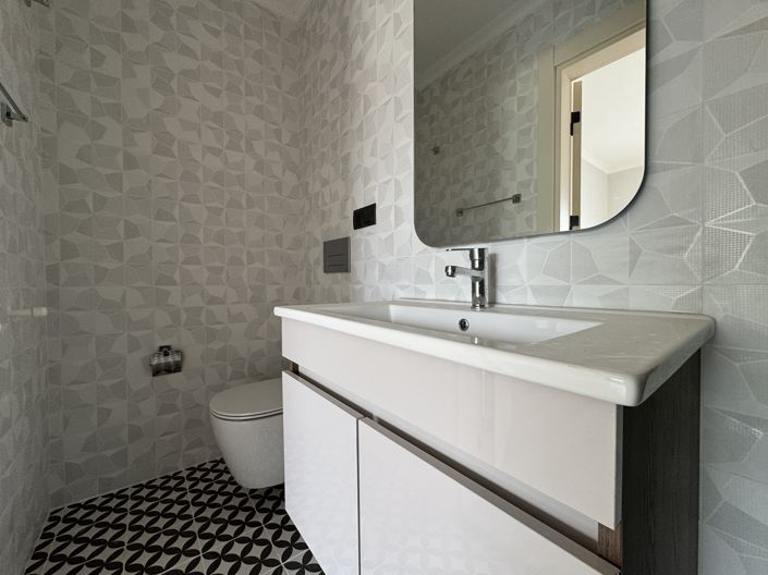 Image No.15-3 Bed Apartment for sale