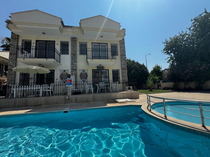 Image No.1-3 Bed Villa for sale