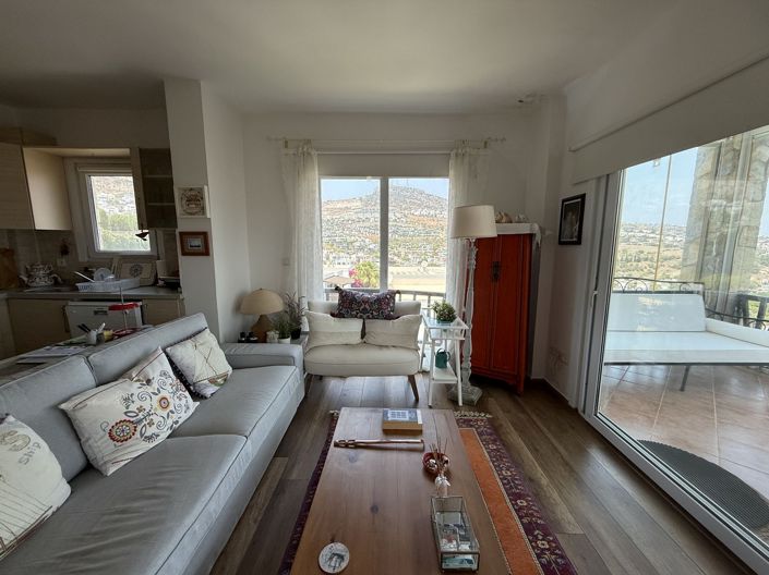 Image No.12-2 Bed Apartment for sale