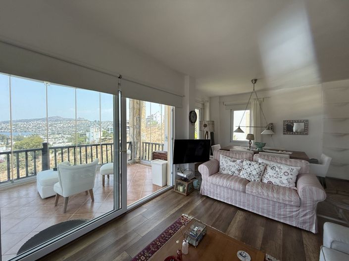 Image No.13-2 Bed Apartment for sale