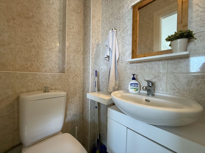 Image No.18-2 Bed Apartment for sale