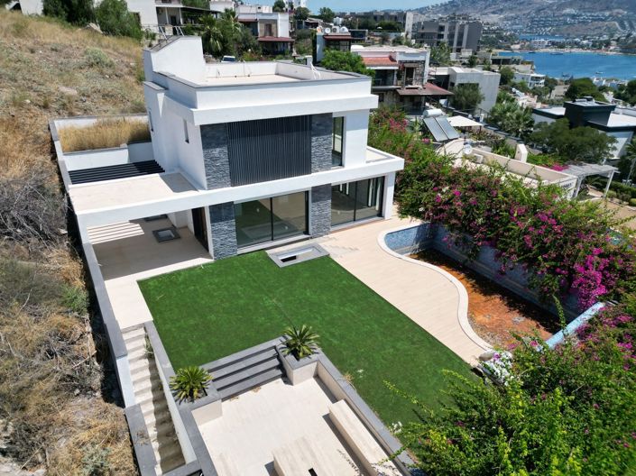 Image No.1-5 Bed Villa for sale