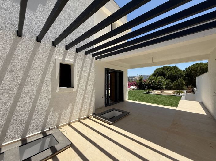 Image No.5-5 Bed Villa for sale