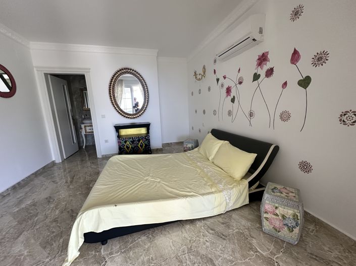 Image No.19-7 Bed Villa for sale