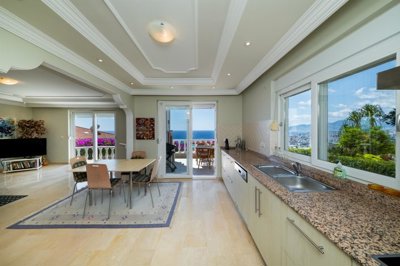 Furnished Investment Property For Sale In Alanya - Spacious open-plan living space