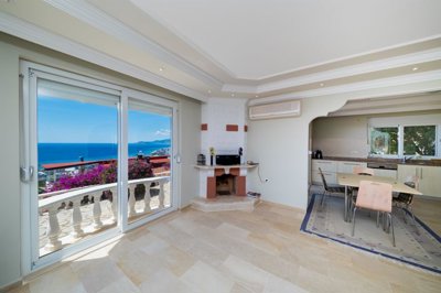 Furnished Investment Property For Sale In Alanya - Sea views from the living space