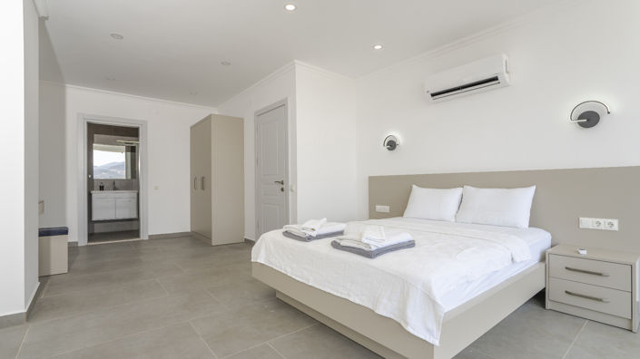 Image No.13-6 Bed Villa for sale