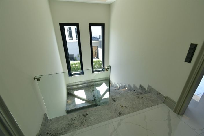 Image No.13-2 Bed Villa for sale