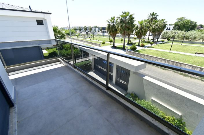 Image No.17-2 Bed Villa for sale