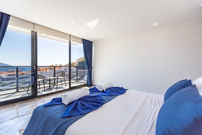 Image No.16-5 Bed Villa for sale