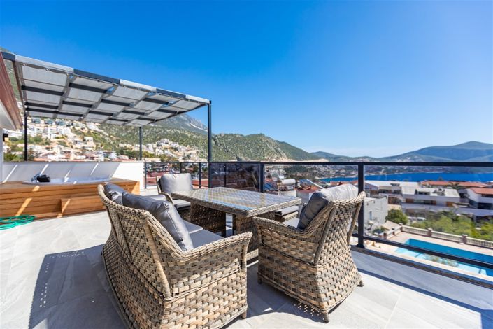 Image No.25-5 Bed Villa for sale