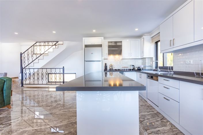 Image No.8-5 Bed Villa for sale