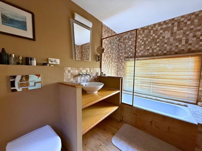 Image No.10-4 Bed Villa for sale