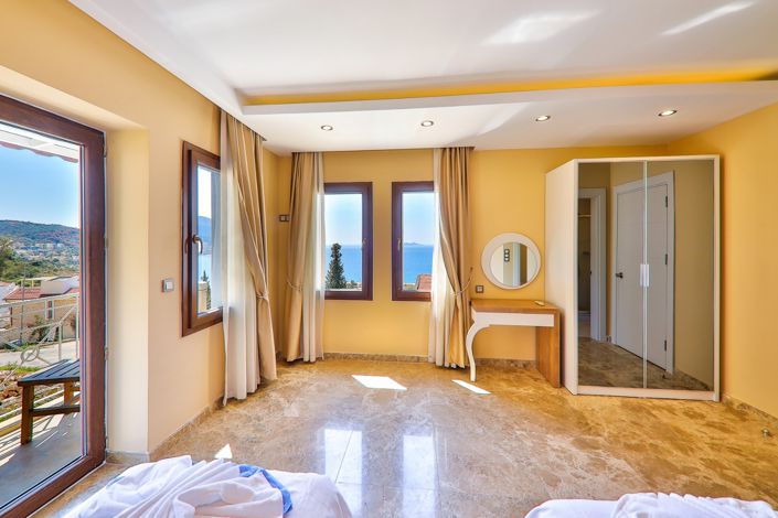 Image No.18-5 Bed Villa for sale