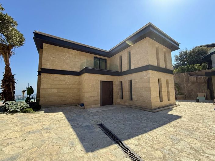 Image No.6-4 Bed Villa for sale