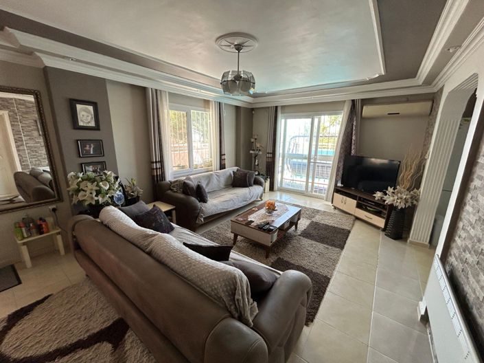 Image No.4-4 Bed Villa for sale