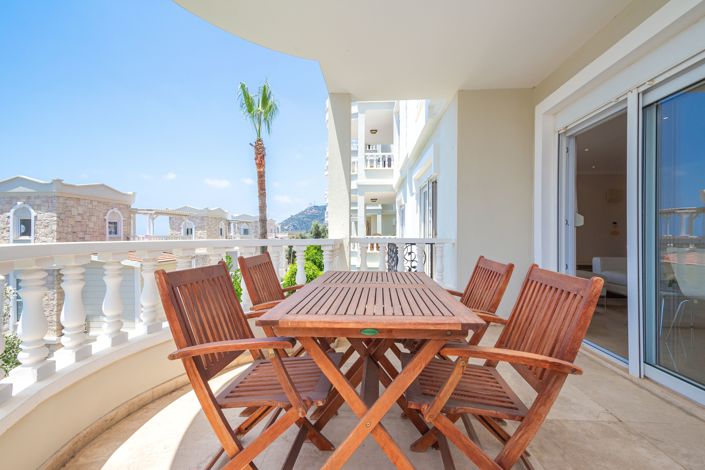 Image No.13-2 Bed Apartment for sale