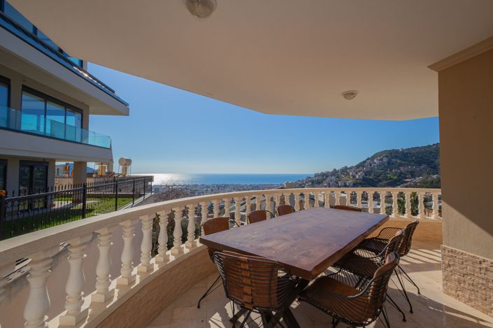 Image No.1-3 Bed Penthouse for sale