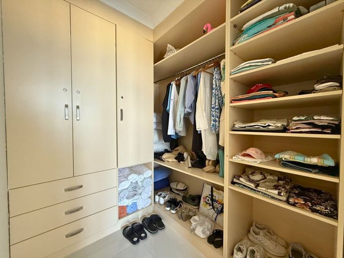 Image No.18-4 Bed Villa for sale