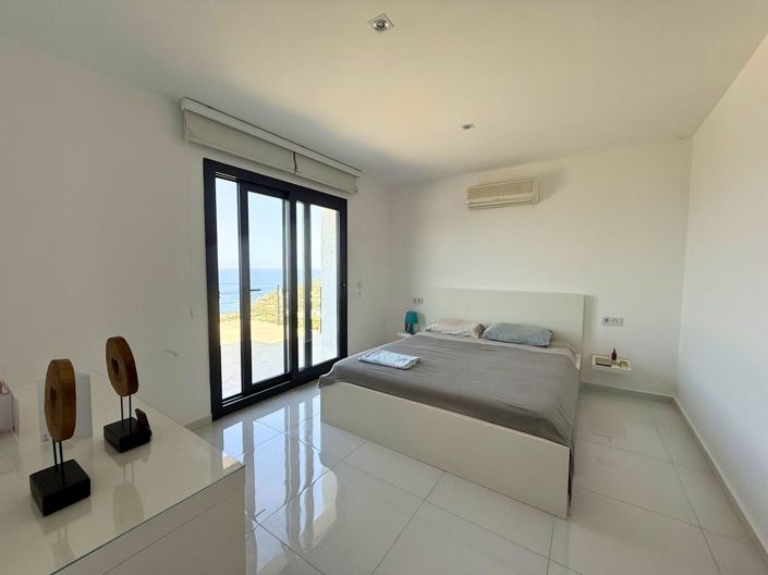 Image No.19-4 Bed Villa for sale