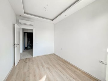 Must-See Investment Property In Kargicak, Alanya For Sale - Good size bedroom