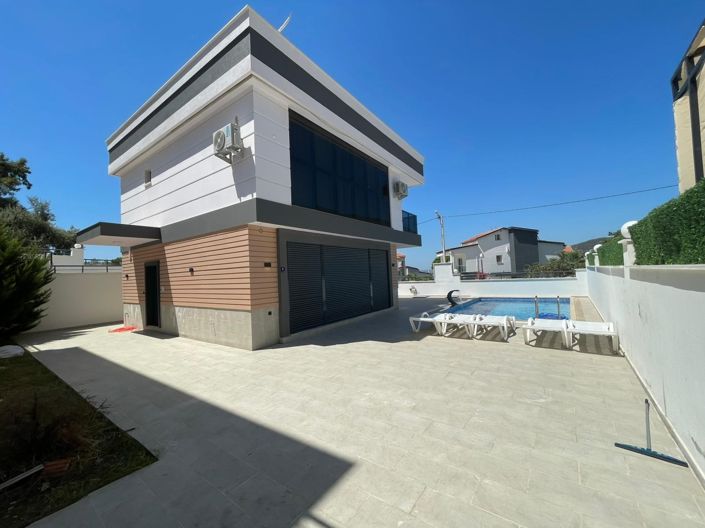 Image No.2-3 Bed Villa for sale