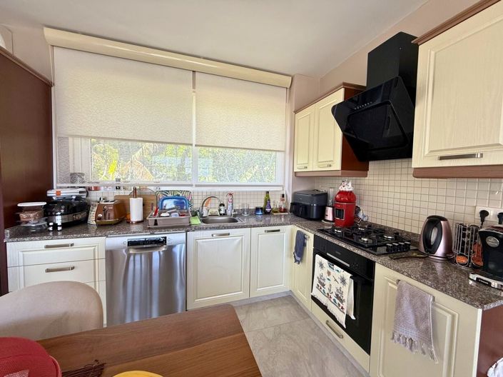 Image No.11-2 Bed Apartment for sale