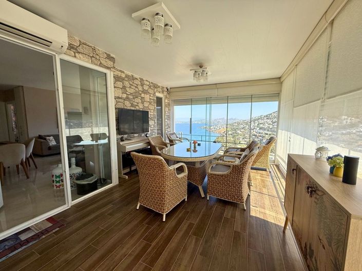 Image No.12-2 Bed Apartment for sale