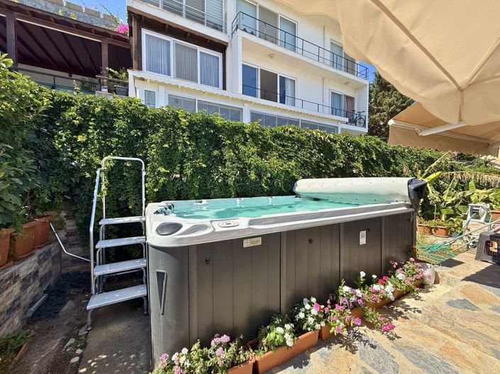 Image No.24-2 Bed Apartment for sale