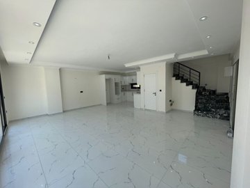 Luxury Detached Villa For Sale In Akbuk, Didim – Living space with kitchen