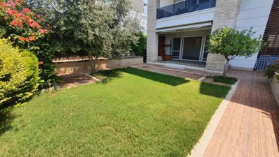 Must-See Property For Sale In Side - Apartment with private garden