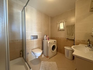 Sea View Triplex Bodrum Villa For Sale In Koyunbaba, Gumusluk - Spacious bathroom