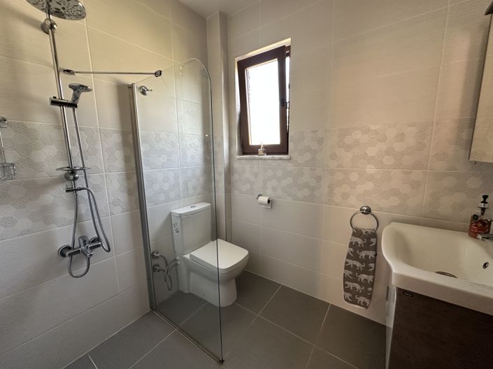 Image No.17-3 Bed Villa for sale