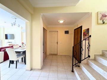 Spectacular Bodrum Villa With A Private Pool For Sale In Bogazici, Milas - Entrance hallway