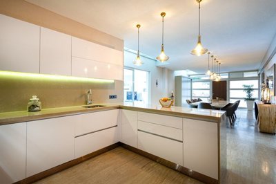 Sea View Apartment In Gumusluk, Bodrum For Sale – Sleek kitchen