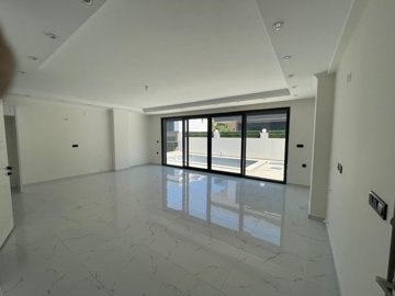 Detached Two-Storey Villa For Sale In Akbuk, Didim – Lounge with lots of light
