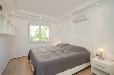 An Alluring Hillside Villa In Alanya For Sale - Spacious bedroom