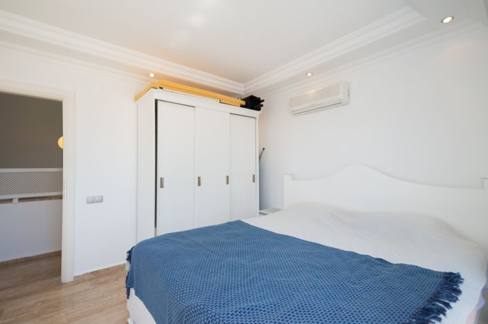 Image No.17-3 Bed Villa for sale