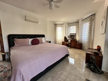 Prestigious Villa For Sale In Central Dalyan - Gorgeous bedroom