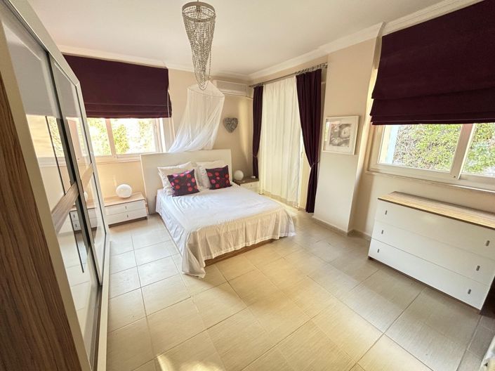 Image No.15-3 Bed Apartment for sale