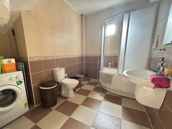 Image No.23-3 Bed Apartment for sale